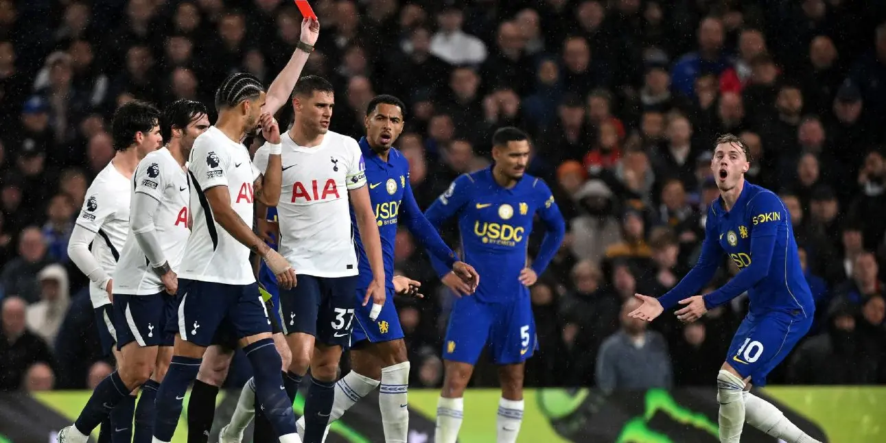 Neville Slams Palmer's Red Card: His Loss of Control Was Downright Stupid